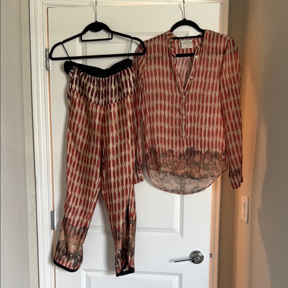 Forte_Forte Stylish Red and Black Women's Pants & Blouse Set!